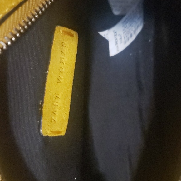 Zara suede crossbody mustard colored. - Picture 5 of 5
